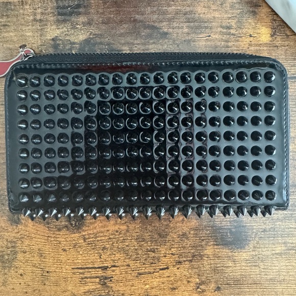 🖤❤️ Christian Louboutin Spiked Zip Around Wallet – Heart Studs | Made in Italy - Picture 2 of 6